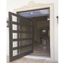 Деревянные входные двери из массива дерева 