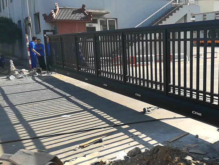 Консольные раздвижные электрические ворота