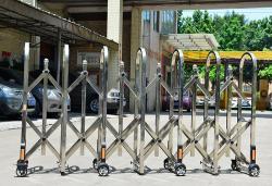 Портативный расширяемый барьер из нержавеющей стали