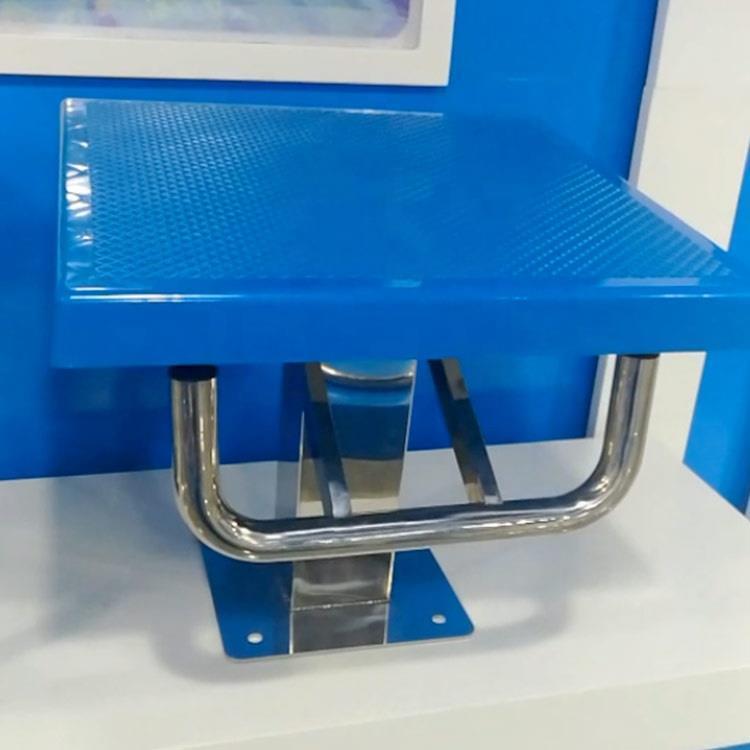 Стартовая колодка для плавательного бассейна