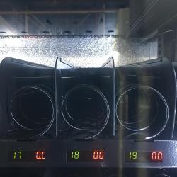 Вендинговый автомат по продаже аксессуаров для телефона 