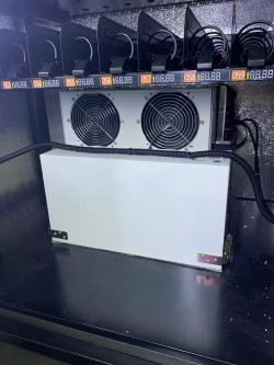 Умный торговый автомат для еды и напитков