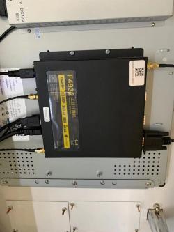 Умный торговый автомат для еды и напитков