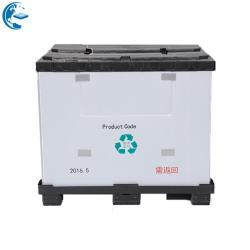 Пластиковые контейнеры для сыпучих материалов.