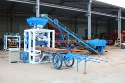 Полуавтоматическая машина для производства бетонных блоков QT4-23A