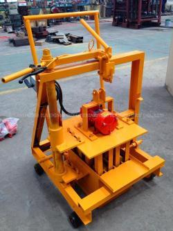 Ручной станок для производства полых блоков