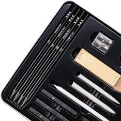 Набор из 24 карандашей для рисования