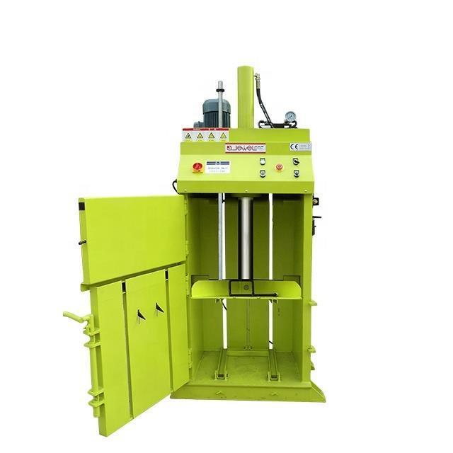 Машина для прессования в тюки