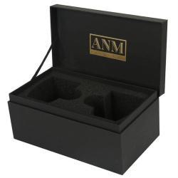 Коробка с упаковочной вставкой из пенопласта