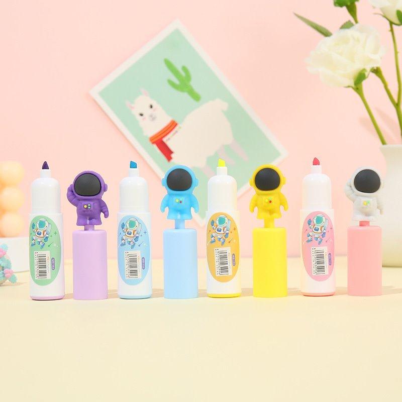 Мини-ручка в форме астронавта, маркер для рисования с флуоресцентным эффектом (арт. 2711799)