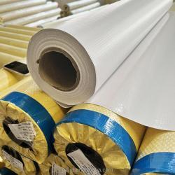 Сетчатый баннер из ПВХ с высокой глянцевой отделкой для струйной печати (арт. 912553)