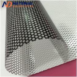 Микроперфорированная виниловая наклейка для окон / смотровая виниловая наклейка / прозрачная пленка для окон OWV с однонаправленным видением (арт. 912584)