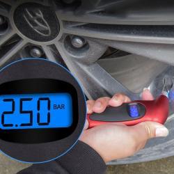 Цифровой манометр Ronix, для легковых и грузовых автомобилей, с датчиком давления (арт. 25-18031409)