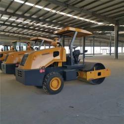 Вибрационный каток с двумя барабанами для уплотнения дорожного покрытия (арт. 25-12062881)