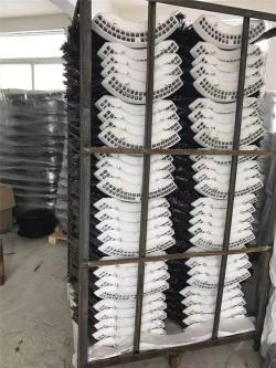 Щетка для дорожной машины с 4 секциями для замены бортовых щеток Elgin Sweeper (арт. 25-1408182)