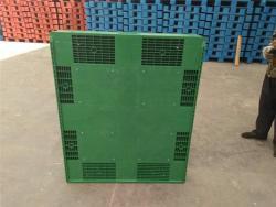 Паллет пластиковый односторонний 4-сторонний для бутылок (арт. 25-5081569)