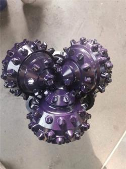 Буровая головка трехшарошечная карбидная для скважин 6 3/4 (арт. 25-5081937)