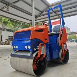 Каток дорожный вибрационный с резиновым колесом и насосом (арт. 25-5082453)