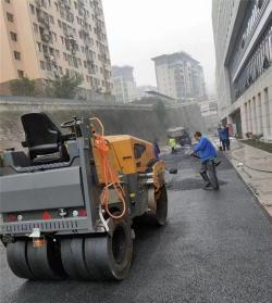 Каток вибрационный дизельный 2-5 тонн с резиновыми шинами (арт. 25-5082457)