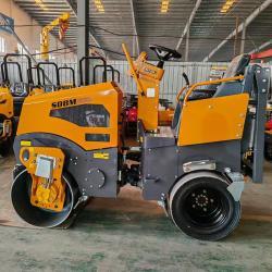 Каток дорожный вибрационный с резиновыми шинами и барабаном (арт. 25-5082479)