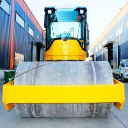 Каток дорожный двухвальцовый для уплотнения грунта и асфальта (арт. 25-5083139)