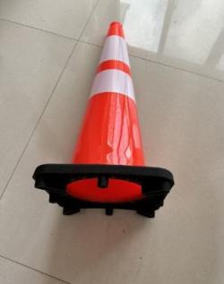Конус дорожный гибкий ПВХ 70 см для безопасности (арт. 25-5083384)