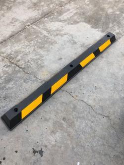 Ограничитель колес резиновый черно-желтый 1.83 м (арт. 25-5083494)
