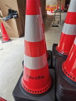 Конус дорожный оранжевый 75 см с черным основанием (арт. 25-5083559)