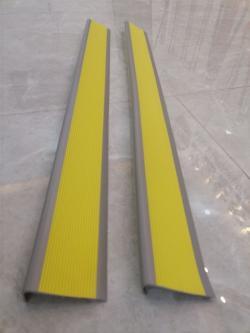 Уголок защитный декоративный из ПВХ экологичный для стен (арт. 25-5083669)