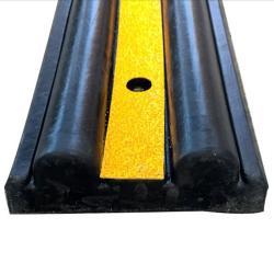 Бампер резиновый для стен черно-желтый гаражный 1000*160*40 мм (арт. 25-5083732)