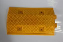 Лежачий полицейский пластиковый переработанный высококачественный (арт. 25-5083743)