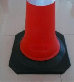 Конус дорожный пластиковый с резиновой основой (арт. 25-5083785)