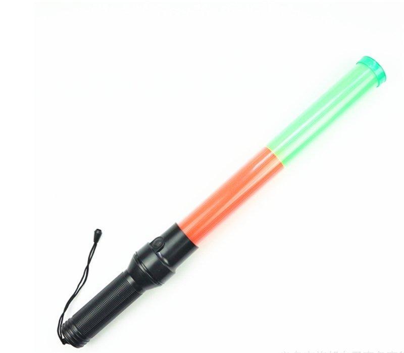 Жезл сигнальный мигающий на батарейках для безопасности (арт. 25-5083828)