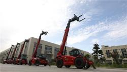 Погрузчик телескопический 7T высота подъема 17000мм 4x4 (арт. 25-5085427)