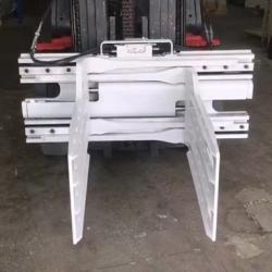 Погрузчик вилочный 3 тонны с захватом и пневматическими шинами (арт. 25-5085580)