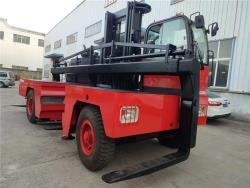 Погрузчик боковой 10 тонн для стальных листов и стекла (арт. 25-5085587)