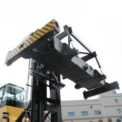 Погрузчик дизельный 40-45 тонн с контейнерным спредером (арт. 25-5085595)