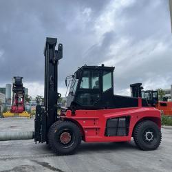 Погрузчик электрический 12т с насадкой SOCMA (арт. 25-5085627)