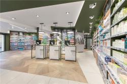 Мебель для аптеки современная с полками и стеклянной витриной (арт. 25-19080188)