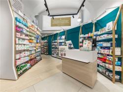 Стеллаж для аптеки с витриной и декором (арт. 25-19080256)