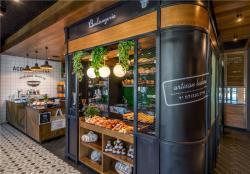 Киоск для магазина чая с деревянным декором и барной стойкой (арт. 25-19080304)