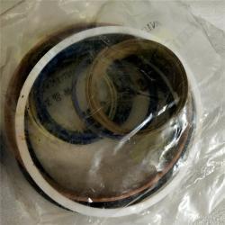 Комплект уплотнений для цилиндра Volvo L90D из Италии (арт. 25-19080704)