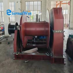 Лебедка буксировочная гидравлическая 10-50т для палубы судна (арт. 25-19081066)