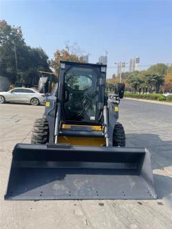 Мини погрузчик XC7-SR04 с ковшом 0.17м3 (арт. 25-19084000)