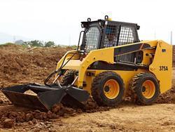 Погрузчик с бортовым поворотом 0.86т 67л.с. 0.45м³ (арт. 25-19084117)