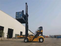 Мини-погрузчик телескопический 3.5 т Sth844A вилочный (арт. 25-19084145)