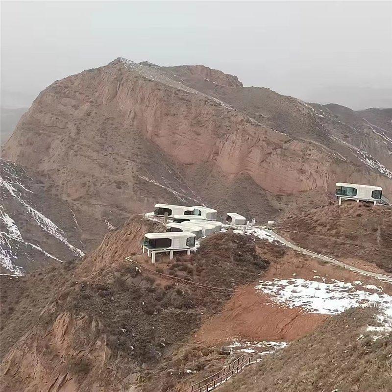 Капсула для кемпинга передвижная современная на горе или в пустыне (арт. 25-24110027)