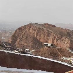 Капсула для кемпинга передвижная современная на горе или в пустыне (арт. 25-24110027)