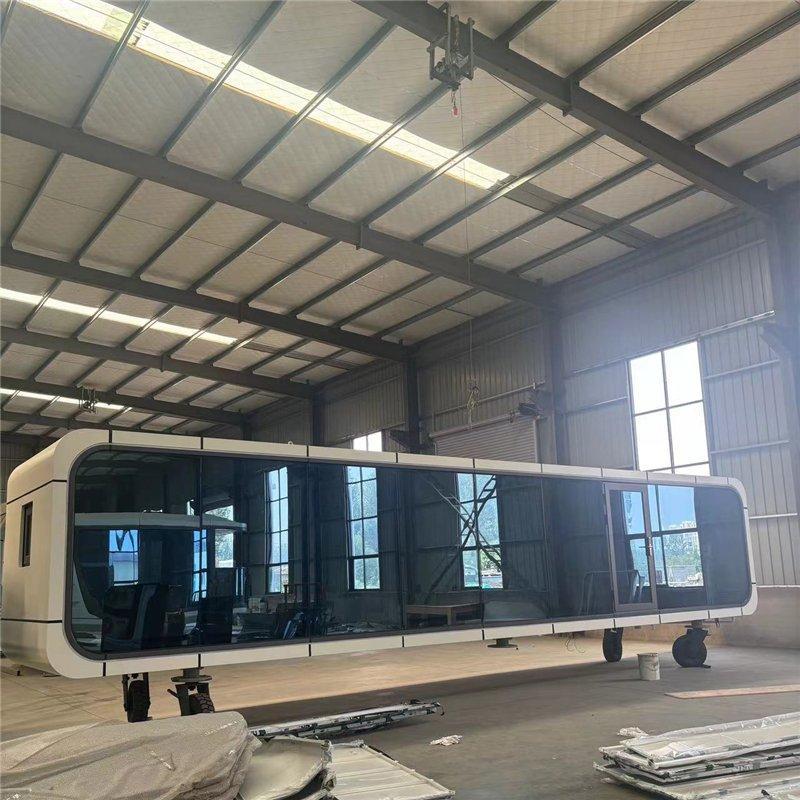 Мобильный домик с солнечными панелями и магазином (арт. 25-24110107)