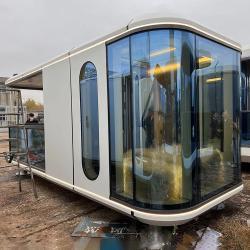 Дом на колесах с двойными дверями (арт. 26-1090057)